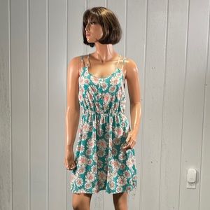 *Forever 21 women’sFloral Print Sleeveless Dress Sz M